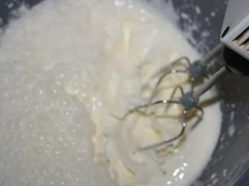 Frischer Pfirsich-Schmand-Kuchen - Rezept