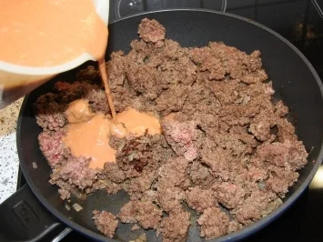 Blumenkohl auf Tomaten-Hackfleisch - Rezept - Bild Nr. 2