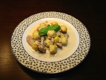 Rezept: Rosenkohl-Filetpfanne Rosenkohl-Filetpfanne - Rezept