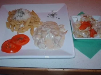 Rezept: einfaches Geschnetzeltes mit Knoblauchnudeln einfaches Geschnetzeltes mit Knoblauchnudeln - Rezept