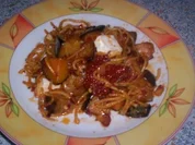 Scharfe Pasta mit Auberginen und getrockneten Tomaten - Rezept