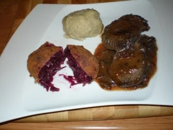 Rezept: Sauerbraten vom Hirsch Sauerbraten vom Hirsch - Rezept