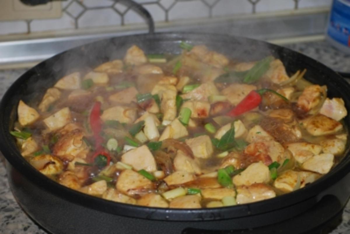 Hähnchen-Curry mit Apfel - Rezept mit Bild - kochbar.de
