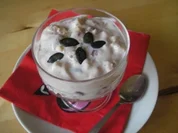 A : Vollwert-Joghurt mit Kürbiskernen - Rezept