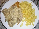 Jägerschnitzel mit Pilz-Wacholder-Rahm - Rezept