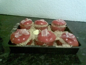 Rezept: Tomaten mit Eierfüllung Tomaten mit Eierfüllung - Rezept