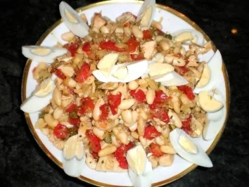 Rezept: SALAT: Thunfischsalat Mediterran SALAT: Thunfischsalat Mediterran - Rezept