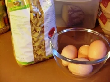 Suppe~Brühnudeln mit Hühnerfleisch - Rezept - Bild Nr. 3