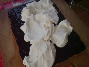 Kandiskuchen mit Pflaumenmus - Rezept