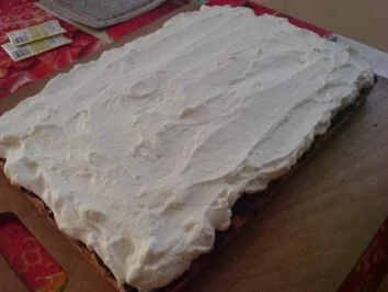 Kandiskuchen mit Pflaumenmus - Rezept