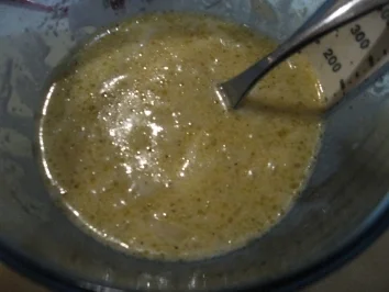 Rezept: Eichblattsalat auf Orangendressing mit gegarter Hühnerbrust, Coutons, Feta und Speckwürfeln Eichblattsalat auf Orangendressing mit gegarter Hühnerbrust, Coutons, Feta und Speckwürfeln - Rezept