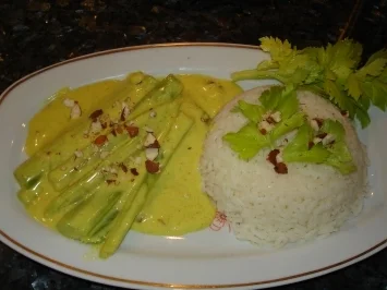 Stangensellerie in Currysauce - Rezept