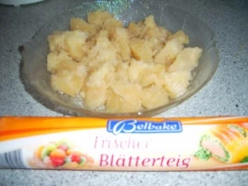 Rezept: Blätterteigtaschen mit Zimt-Apfelmus Bild Nr. 3 Blätterteigtaschen mit Zimt-Apfelmus - Rezept - Bild Nr. 3