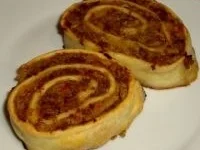 Gebackener Hackfleischstrudel - Rezept