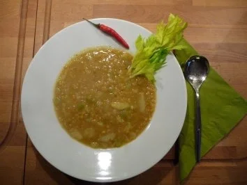 Feurige Kartoffel-Linsensuppe - Rezept