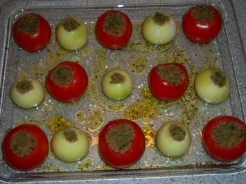 Rezept: Tomaten + Zwiebeln "al forno" Tomaten + Zwiebeln "al forno" - Rezept