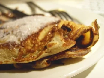 Mehlspeisen: Schoko-Nuss Palatschinken - Rezept