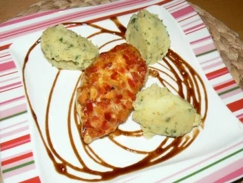 Hähnchenbrustfilet mit einer scharfen Mozzarella-Paprika Kruste - Rezept