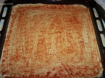 Pizza "nach Art des Hauses" - Rezept