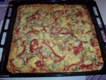 Pizza "nach Art des Hauses" - Rezept