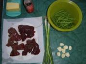 Kanninchenleber mit gebratenen grünen Bohnen - Rezept