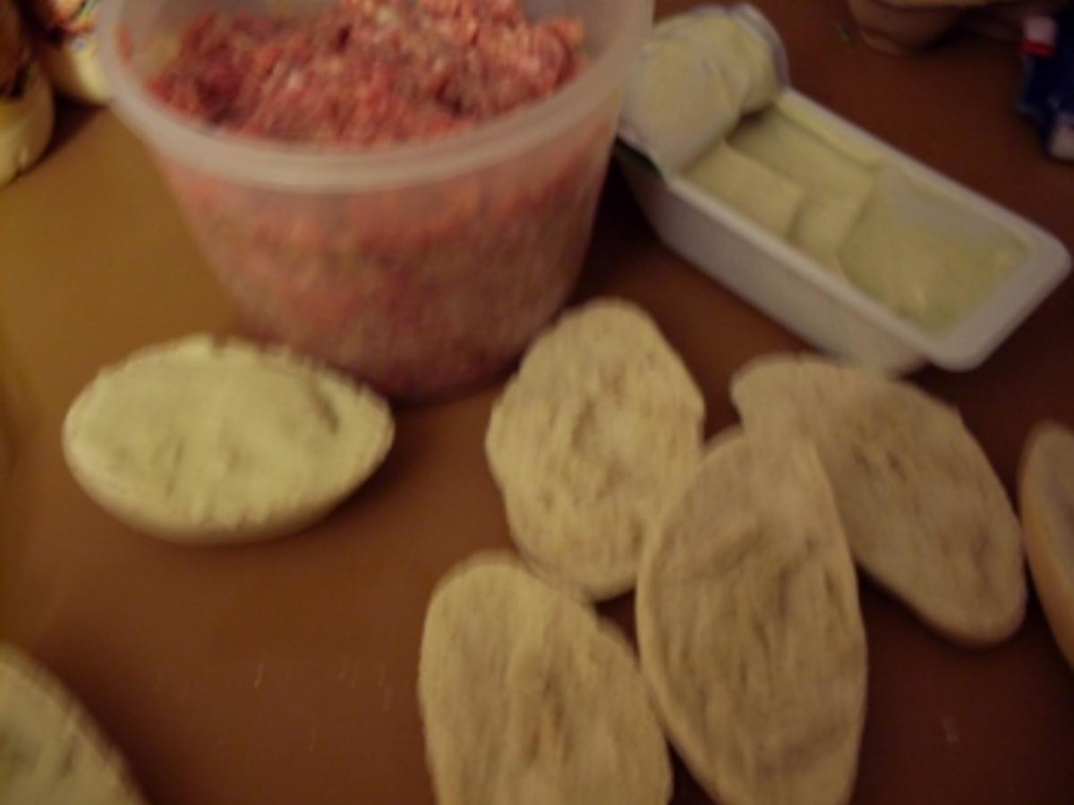 PartySnack~Warme, leckere Brötchen zum Abendbrot - einfach - 282 kcal/100g