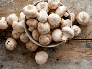 Champignons putzen – besser ohne Wasser - Tip