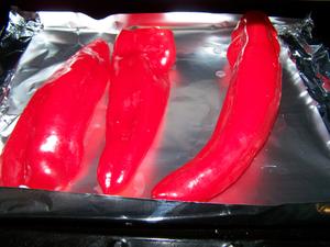 Paprika lassen sich gut im warmen Zustand häuten... - Tip