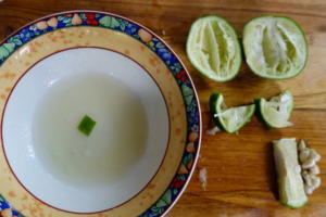 Frischer Limonensaft aus Limonen - Tip