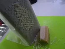 Feines Reiben von Hartkäse - Tip