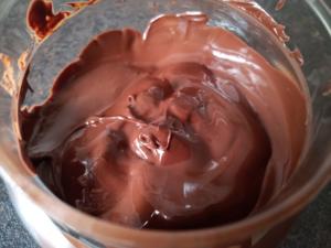 Schokoladenkuvertüre in der Mikrowelle schmelzen - Tip