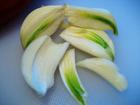 Damit Knoblauch nicht bitter schmeckt: - Tip