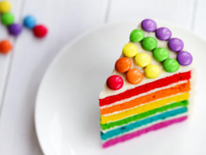 Eine Torte bunt wie ein Regenbogen - Tip