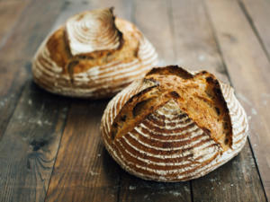 Brot mit Sauerteig backen – zuverlässig lecker - Tip