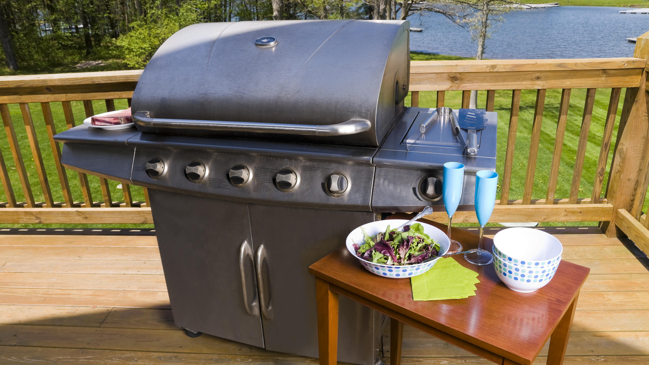 Der Testsieger bei den Gasgrills kommt aus dem Baumarkt Gasgrill Kaufberatung: Gas-Grills sind felxibler