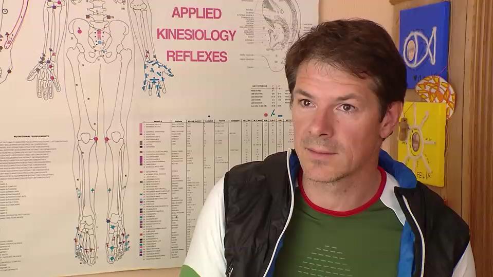 Heilpraktiker sagt: „Schokolade hat mehr Vitamine und Mineralstoffe als Vollkornbrot" Heilpraktiker Klaus Wührer erklärt seine Theorie.