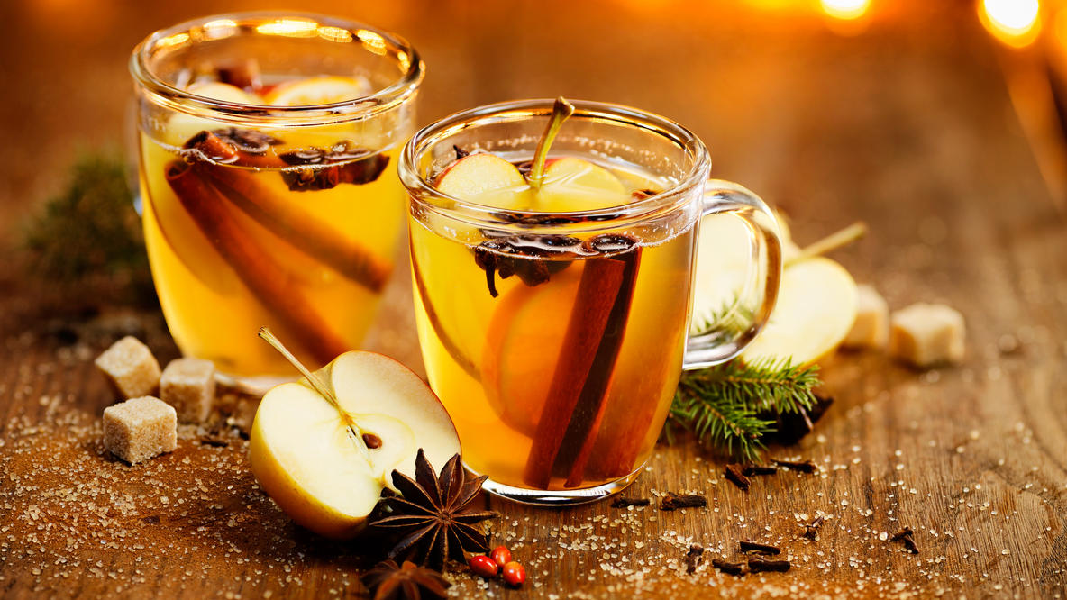 So einfach können Sie sich Ihre Weihnachtsdrinks selber machen! Punsch