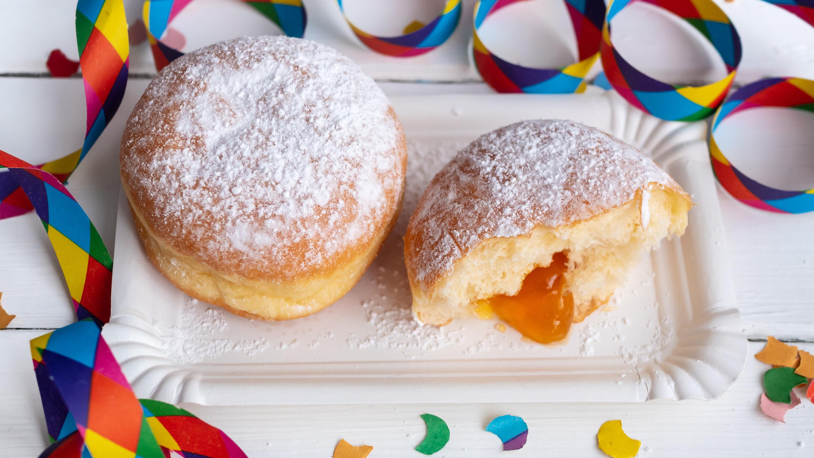 Karneval: Berliner selber machen - so geht&amp;#39;s! - kochbar.de