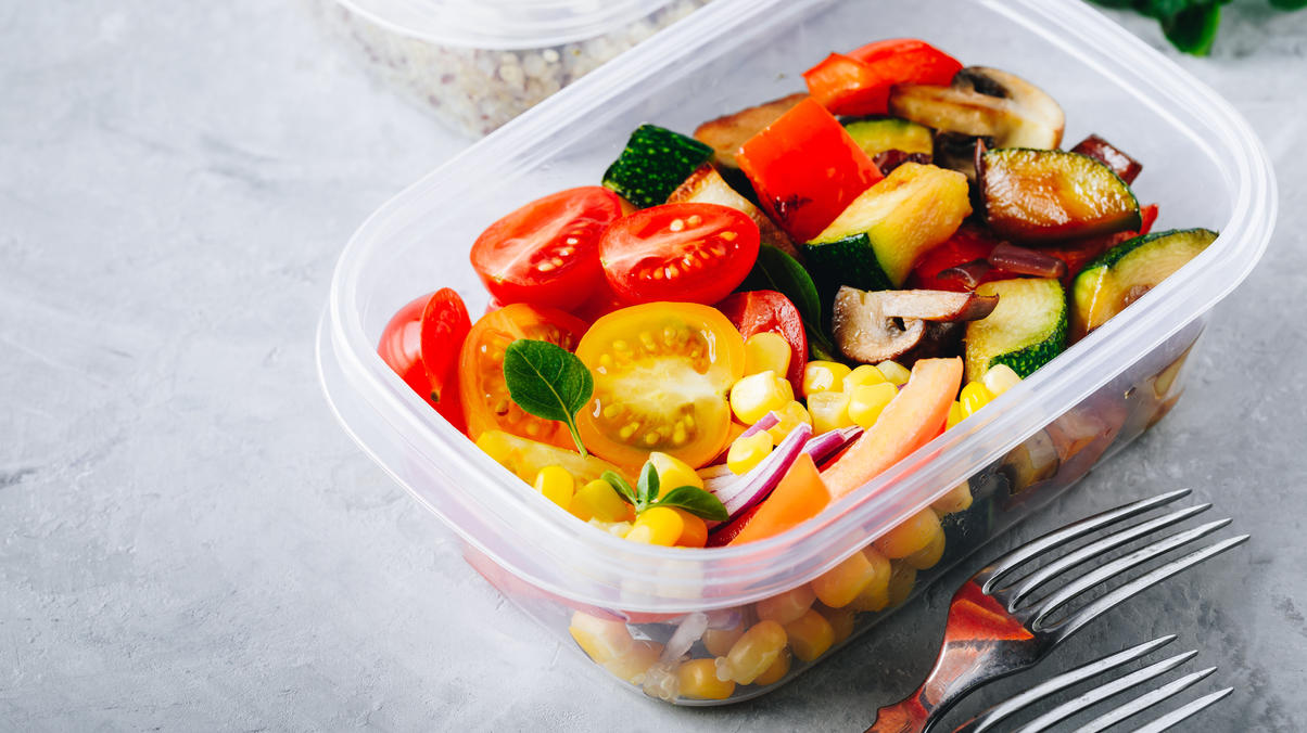 Meal-Prep-Wochenplan: 5 leckere Gerichte für die Mittagspause Meal-Prep-Wochenplan in der Vorbereitung