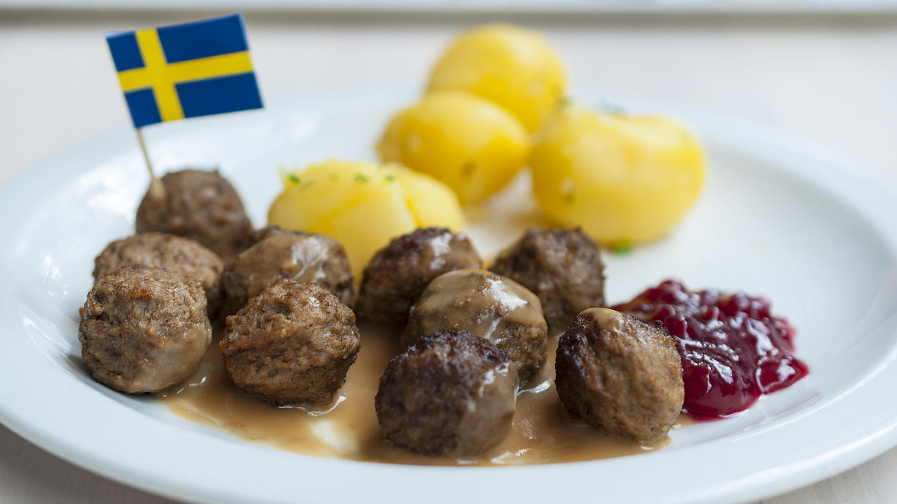 Ikea verrät original Köttbullar-Rezept Schwedische Köttbullar mit Soße und Kartoffeln