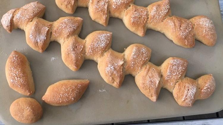 Glutenfreies Brot backen: So wird’s aussen knusprig und innen saftig! Glutenfreies Pain d'Epi nach dem Rezept von Dr. Jeff Hertzberg und Zoë François