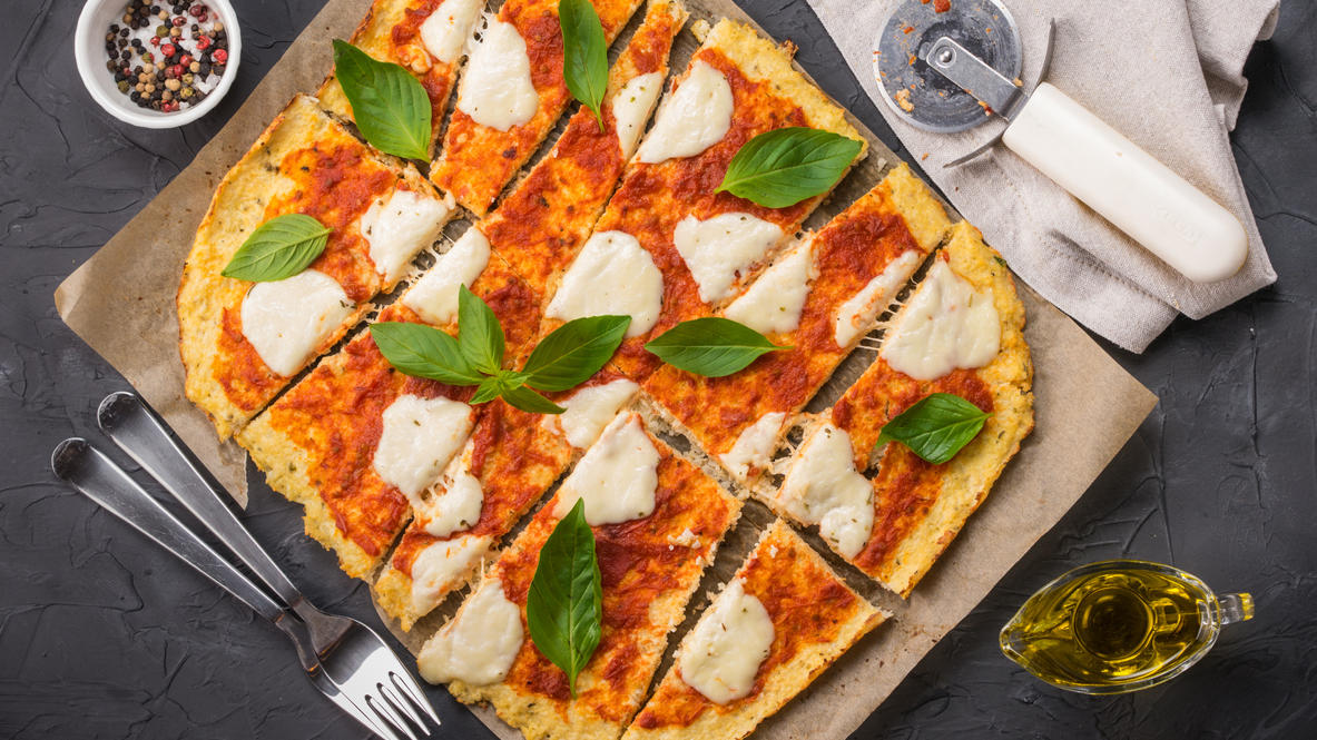 Glutenfrei kochen und backen: Mutter gibt Tipps! Auch mit Reis-, Mais-, Kartoffel- oder Buchweizenmehl oder glutenfreien Mischungen kann man super Pizza backen