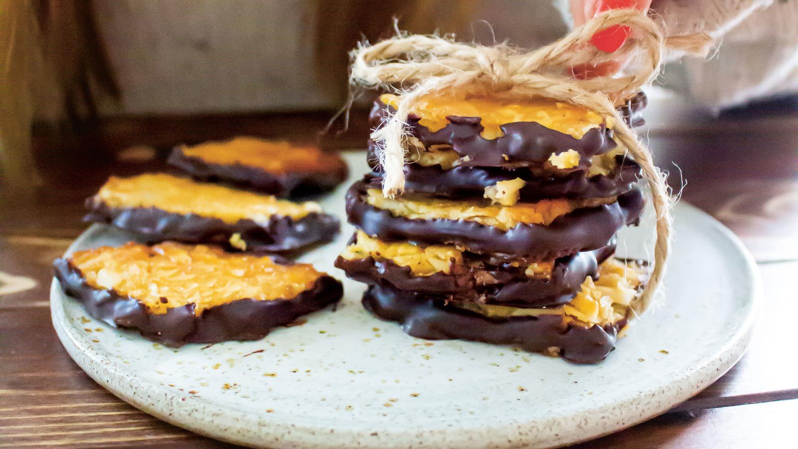 Weihnachtsgebäck ohne Industriezucker: Wie gesündere Adventsplätzchen gelingen Florentiner nach einem Rezept von Eileen Pesarini