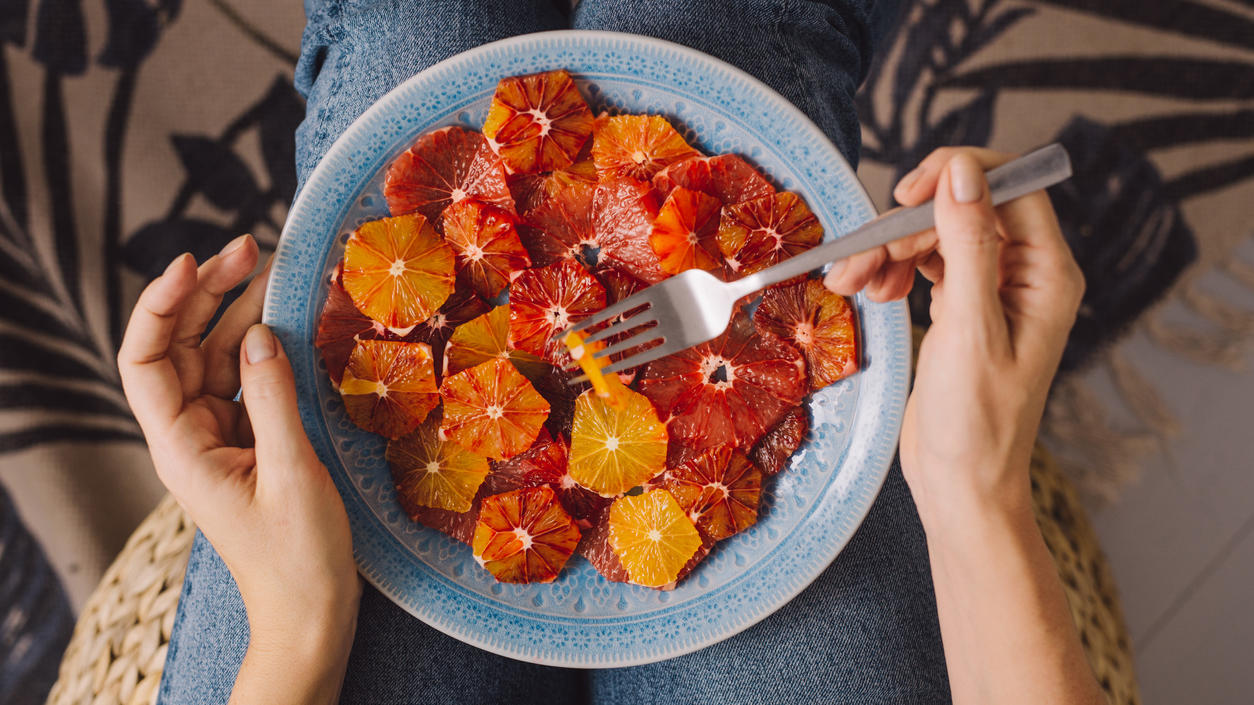Frische Grapefruits liefern nicht nur Vitamine und Mineralstoffe, sondern machen schlank.