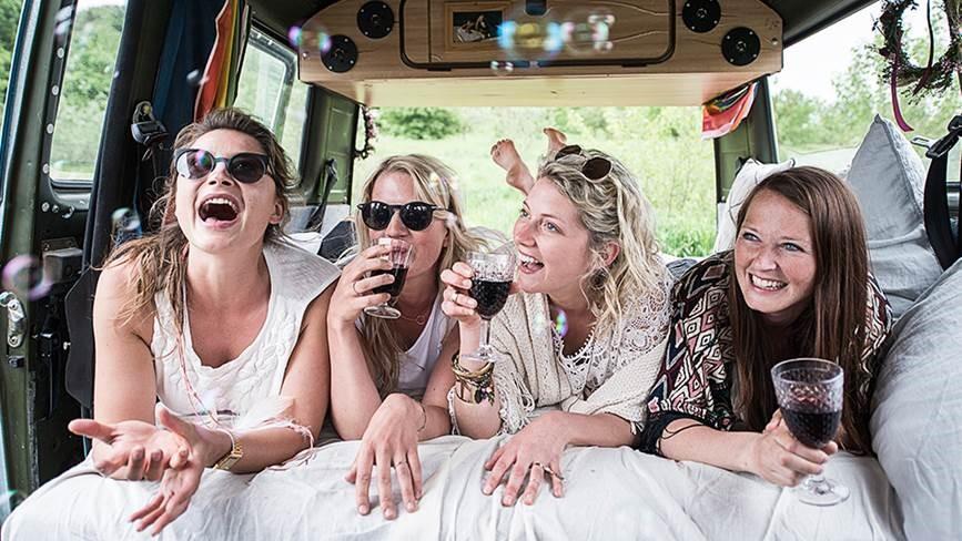 Leckerer Wein zum Mädelsabend Mädelsabend mit passendem Wein