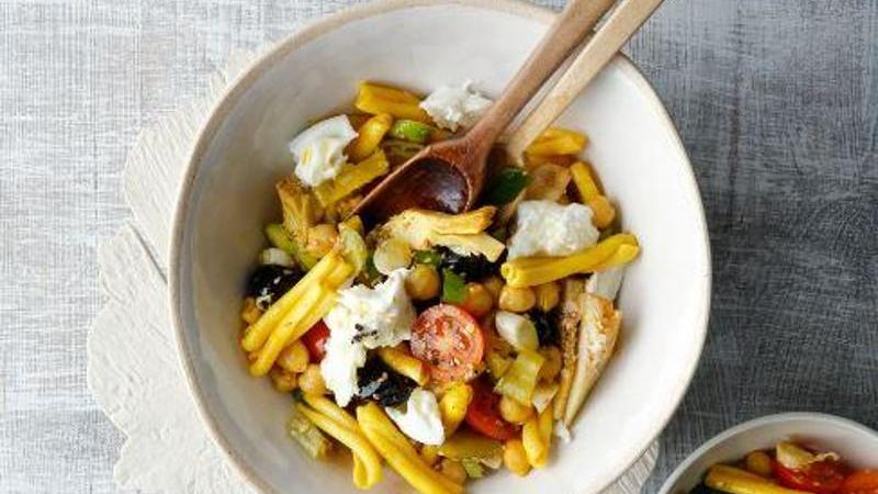 Dieser Kartoffelsalat schmeckt am besten Lauwarmer Nudelsalat