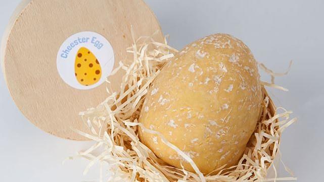 'Cheester Eggs': Diese Ostereier sind aus Käse cheester egg sowrongitsnom.com