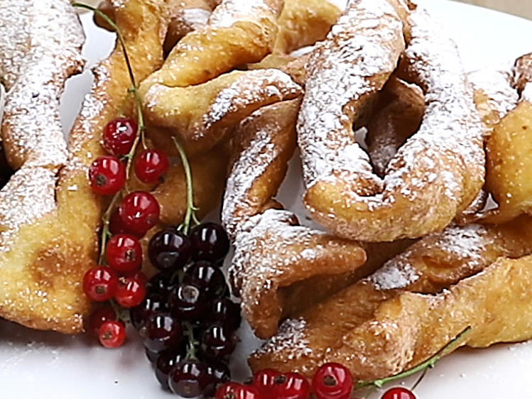 Faworki: Polnische Raderkuchen - von Rezepte-Videos