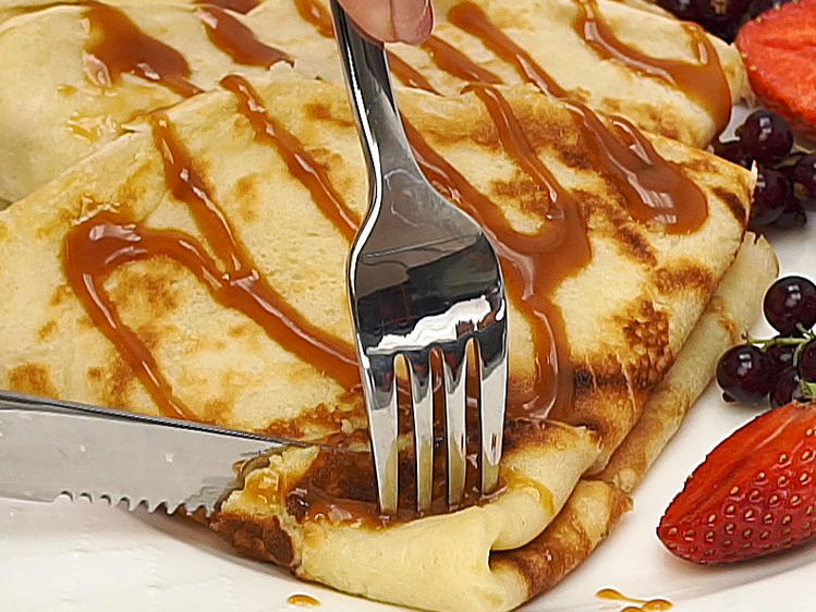 Pfannkuchen Grundrezept - schnell &amp; supereinfach