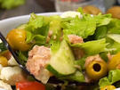 Salat für den Brunch in zwei Varianten
